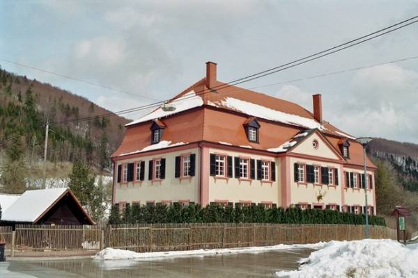 Oberes Schloss Bachzimmern