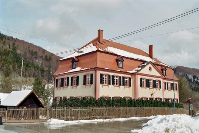 Oberes Schloss Bachzimmern
