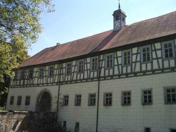 Erkenbrechtshausen Castle