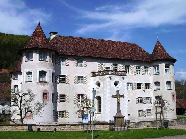 Glatt Castle