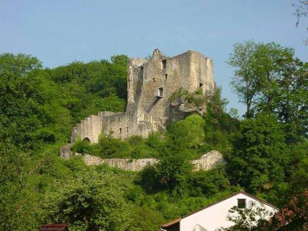 Bichishausen Castle (Ruin)