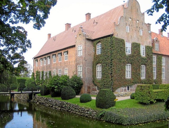 Trolle-Ljungby Castle