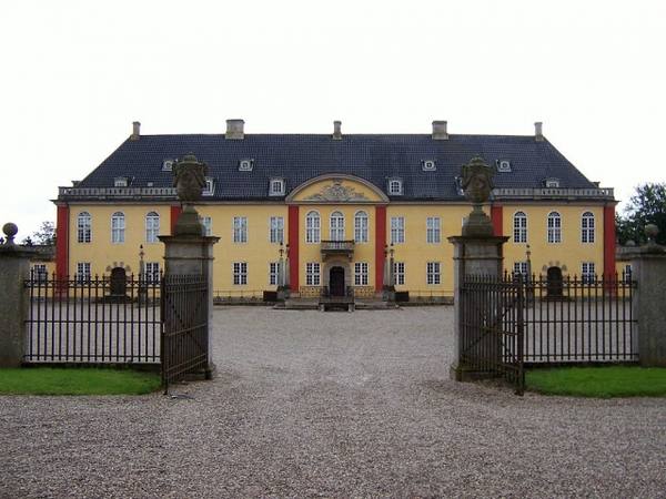 Ledreborg Slot (Castle)