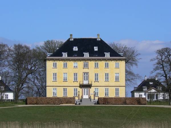 Næsse Castle