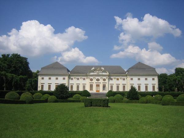 Halbturn Castle