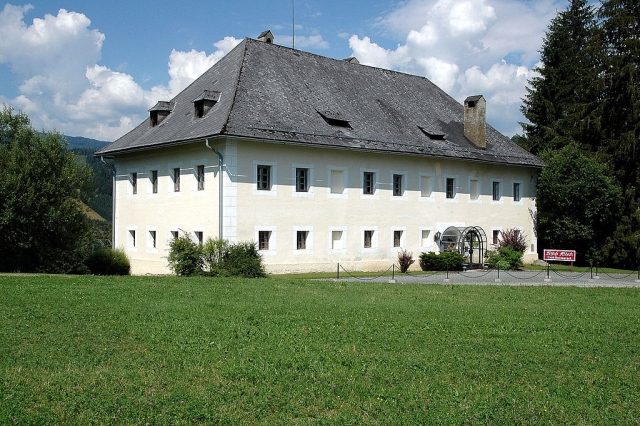 Albeck Castle