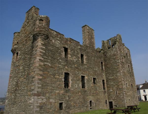 MacLellan's Castle
