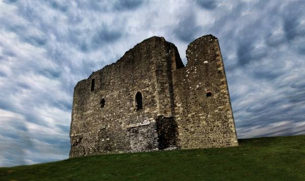Dundonald Castle