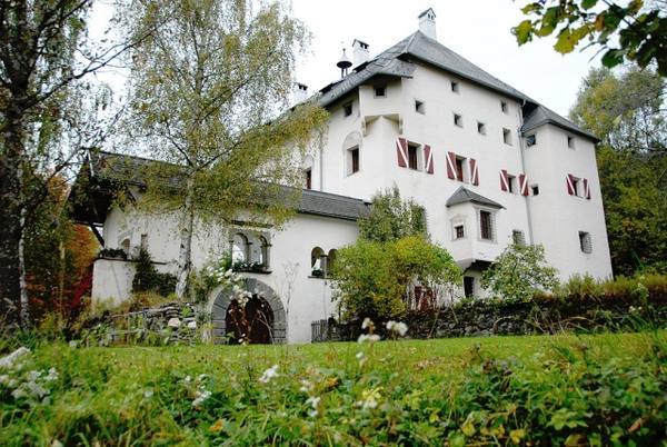 Bach Castle