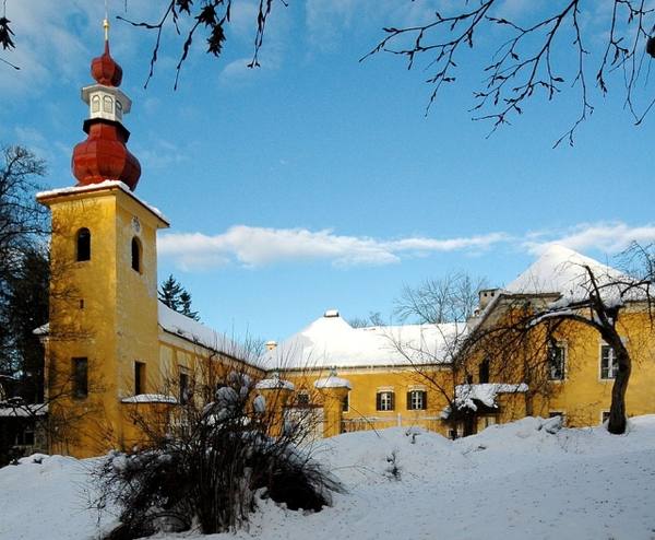 Damtschach Castle