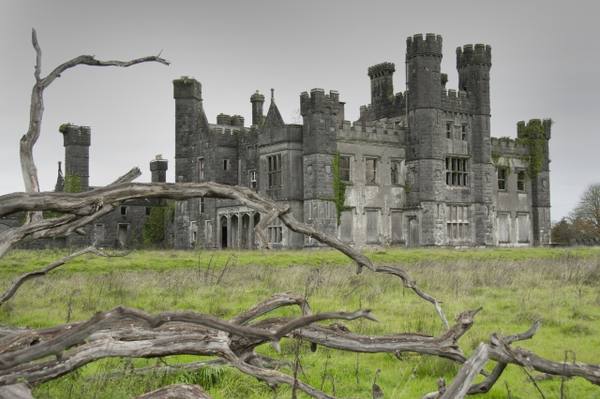 Castle Saunderson