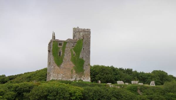 Ballinalacken Castle