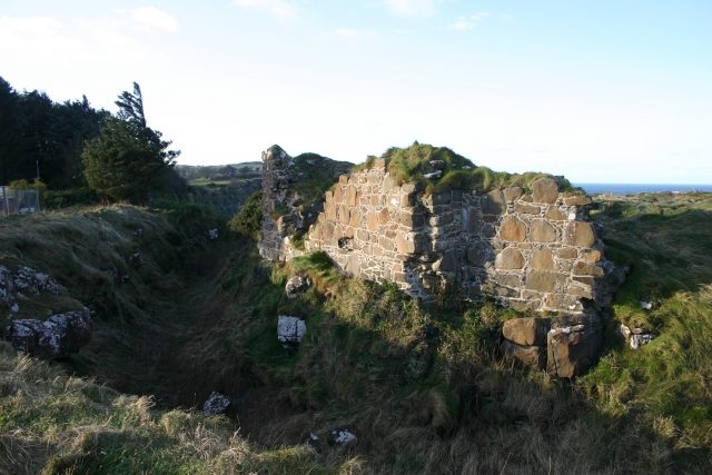 Dunaneeny Castle
