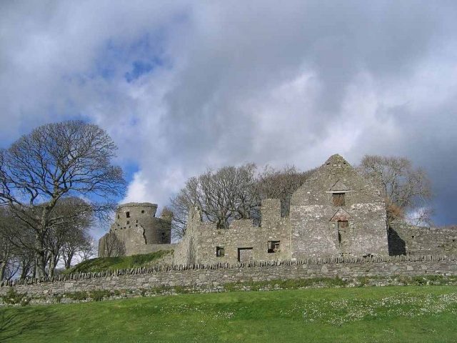 Dundrum Castle
