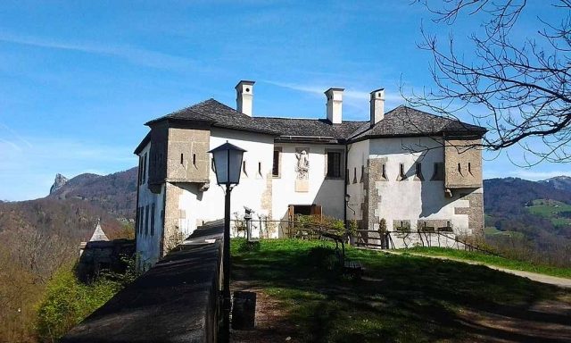 Franziski Castle