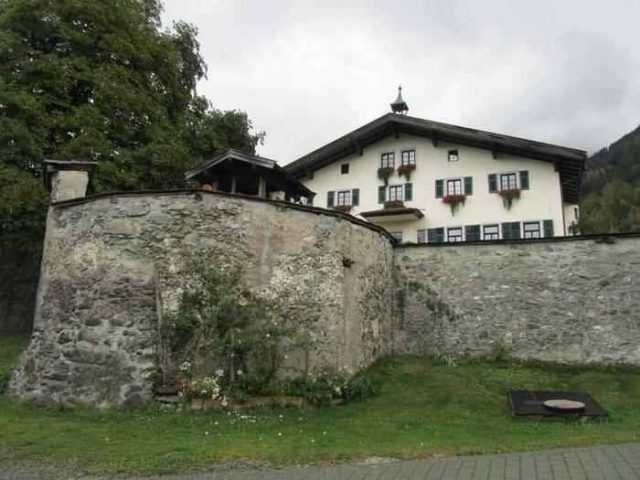 Kammer Castle