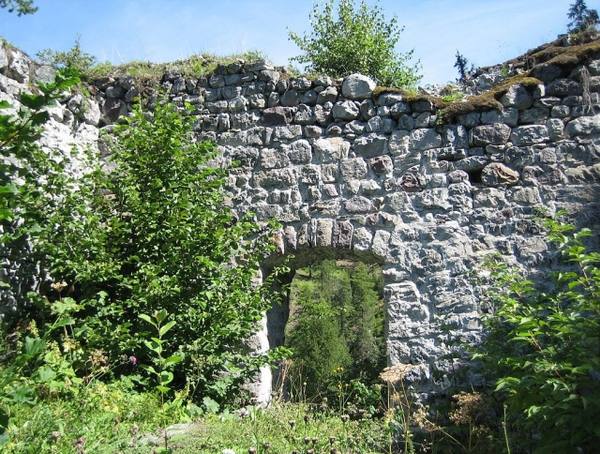 Greifenstein Castle (Ruin)