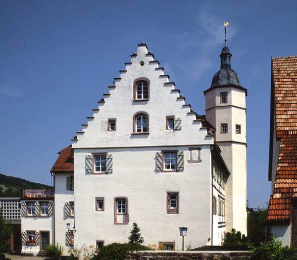 Niefernburg Castle