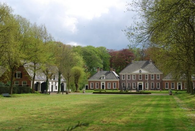 Laarwoud (Manor)