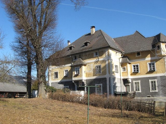 Admontbichl Castle