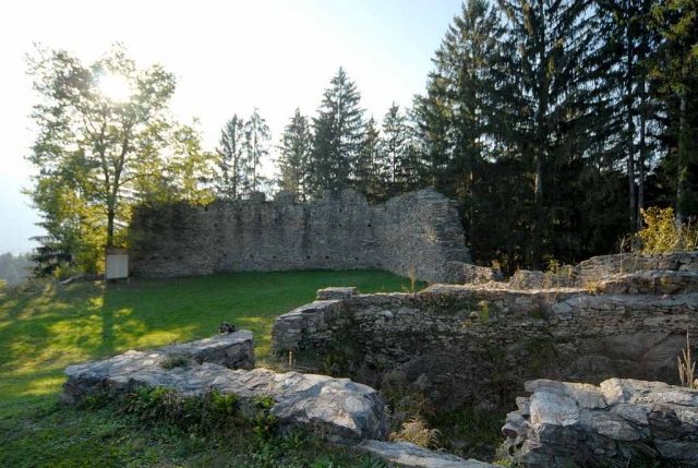 Feldsberg Castle