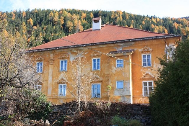 Trabuschgen Castle
