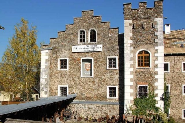 Ortenburg Castle