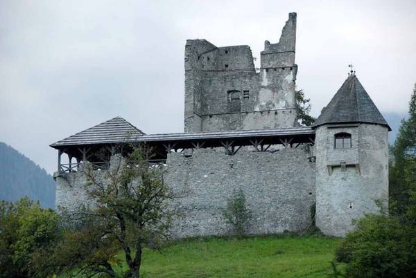 Hohenburg Castle