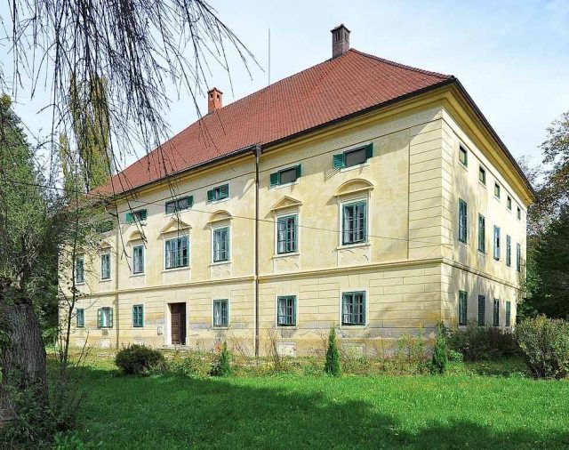 Krumfelden Castle