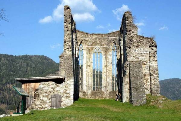 Church ruins Virgilienberg