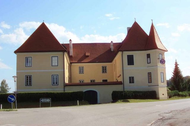 Silberegg Castle