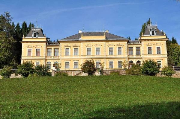Welsbach Castle