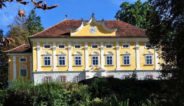 Stadelhof Castle