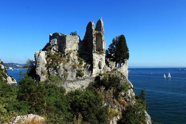Castello vecchio di Duino