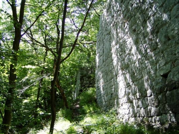 Scharfeneck Castle