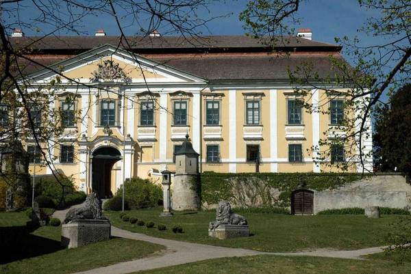 Gobelsburg Castle