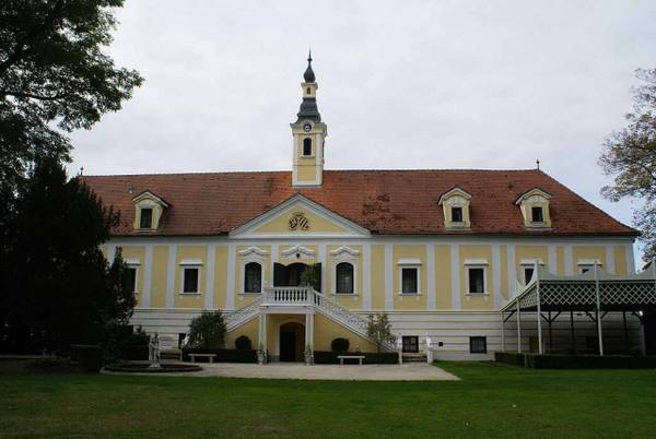 Haindorf Castle