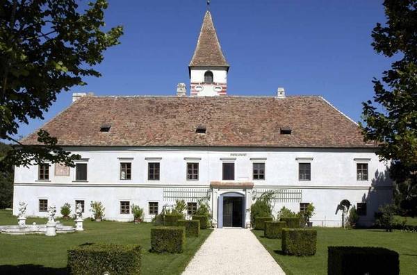 Limberg Castle