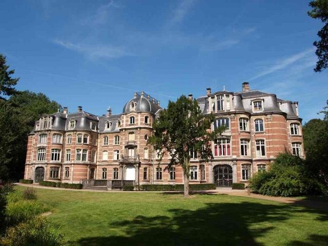 Ravenhof Castle