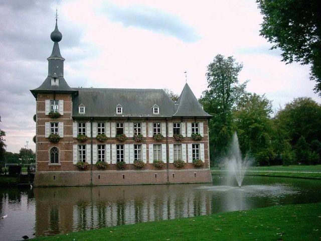 Schoten Castle