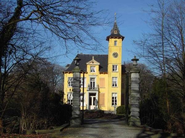 Laarhof Castle
