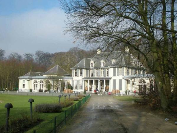 Rivierenhof Castle