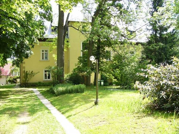 Sachs Manor