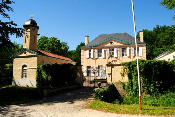 La Motte Castle