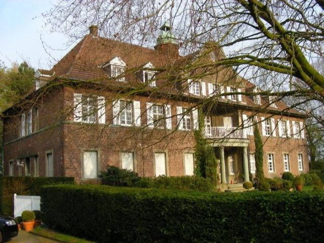 Schulze-Niehoff Manor