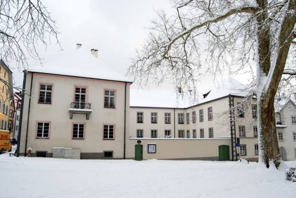 Palais von Rollscher Hof