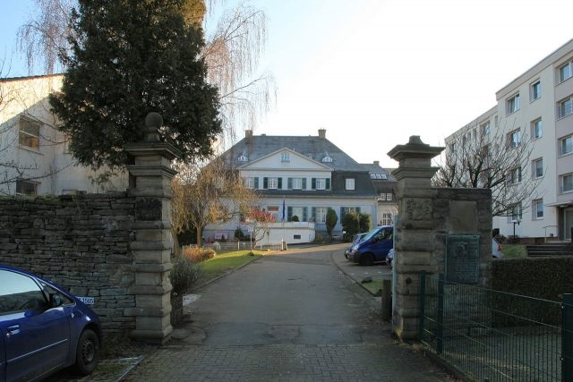 Hove Manor