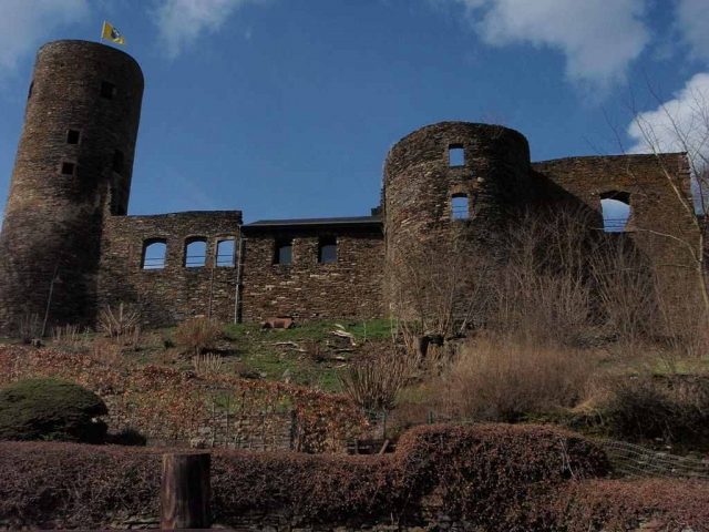 Reuland Castle