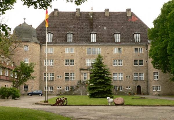 Neumühle Castle