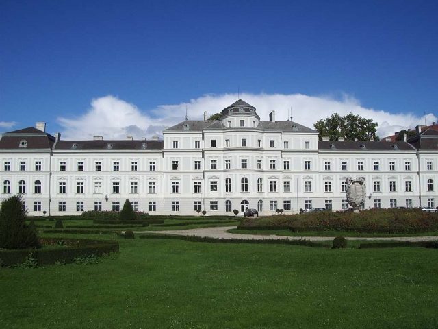 Palais Augarten